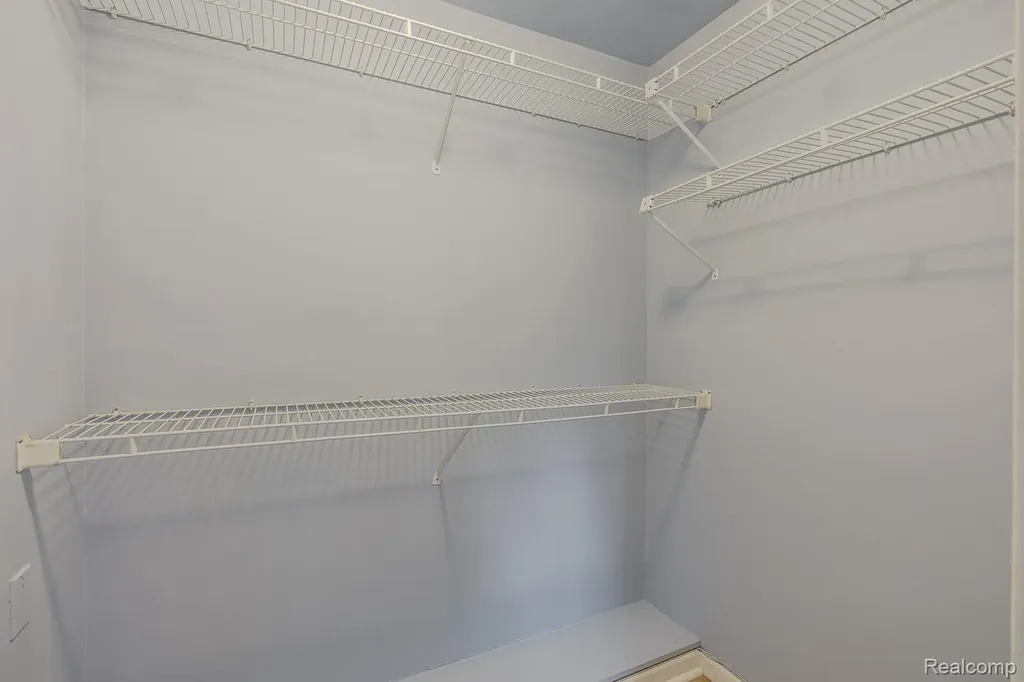 1074 Sandpiper Drive Waterford Charter Township MI 48328