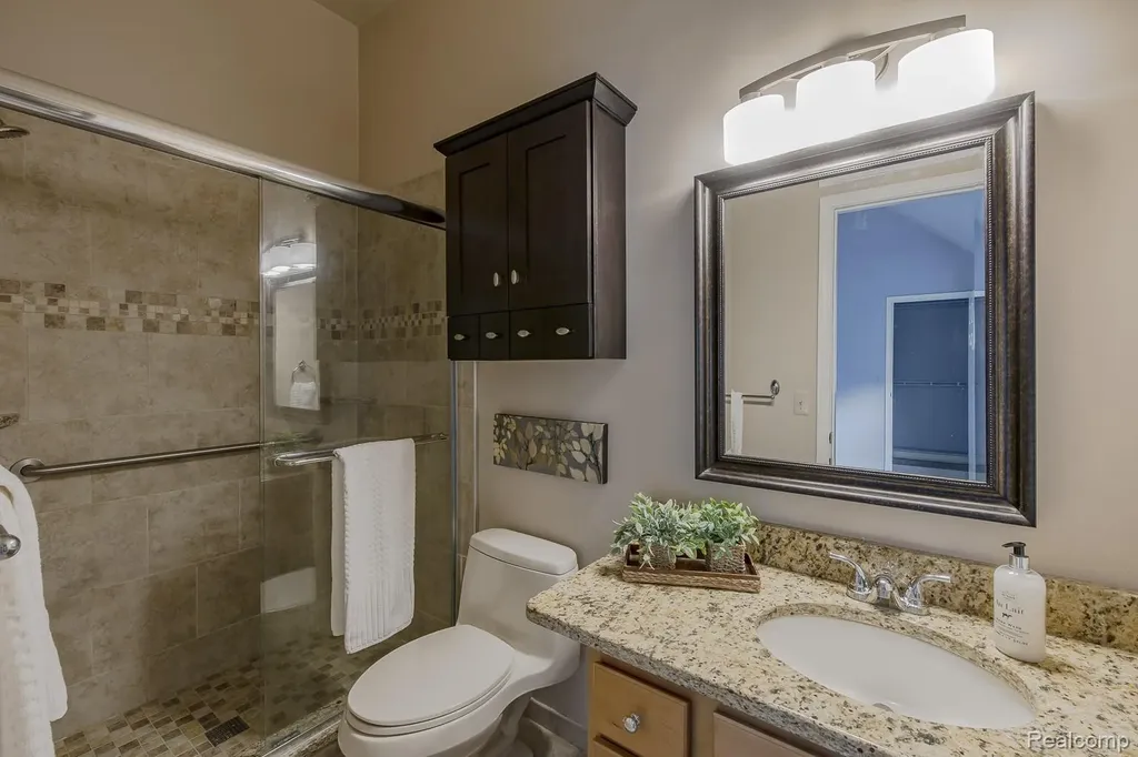 1074 Sandpiper Drive Waterford Charter Township MI 48328