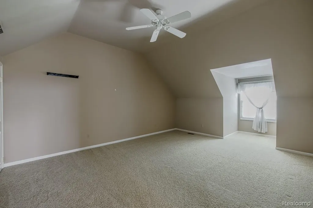 1074 Sandpiper Drive Waterford Charter Township MI 48328
