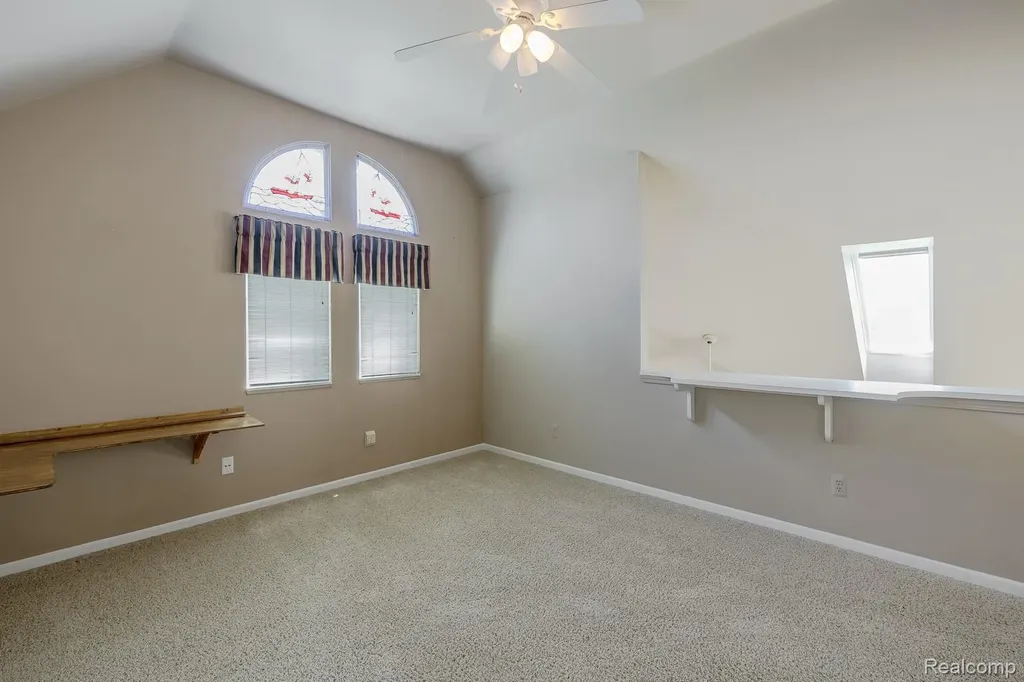 1074 Sandpiper Drive Waterford Charter Township MI 48328