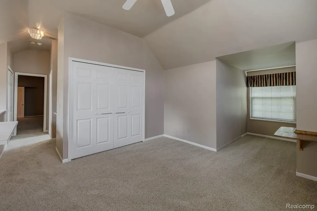 1074 Sandpiper Drive Waterford Charter Township MI 48328