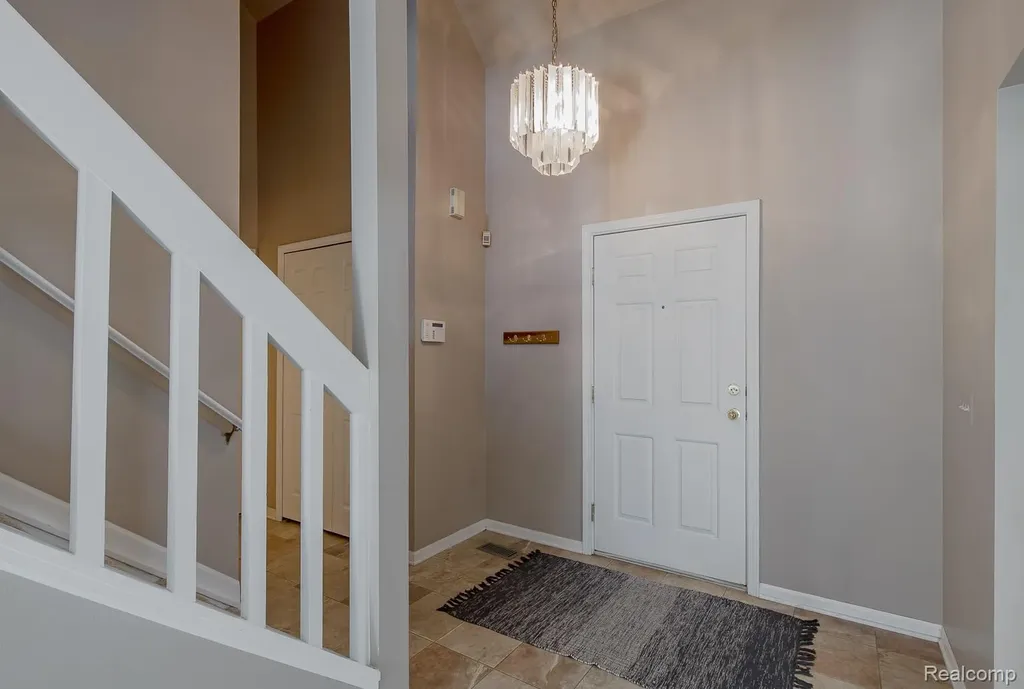 1074 Sandpiper Drive Waterford Charter Township MI 48328