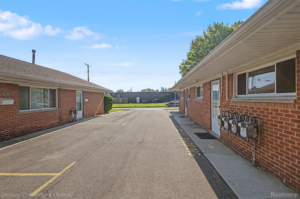 4222 Drouillard Street Lincoln Park City MI 48146