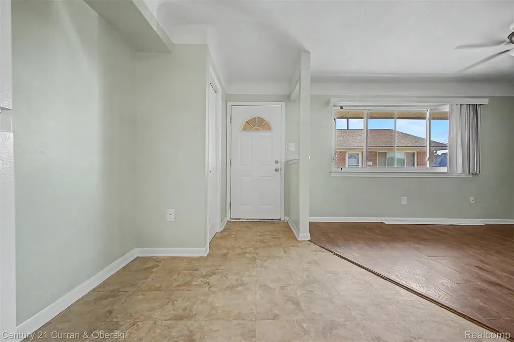 4222 Drouillard Street Lincoln Park City MI 48146