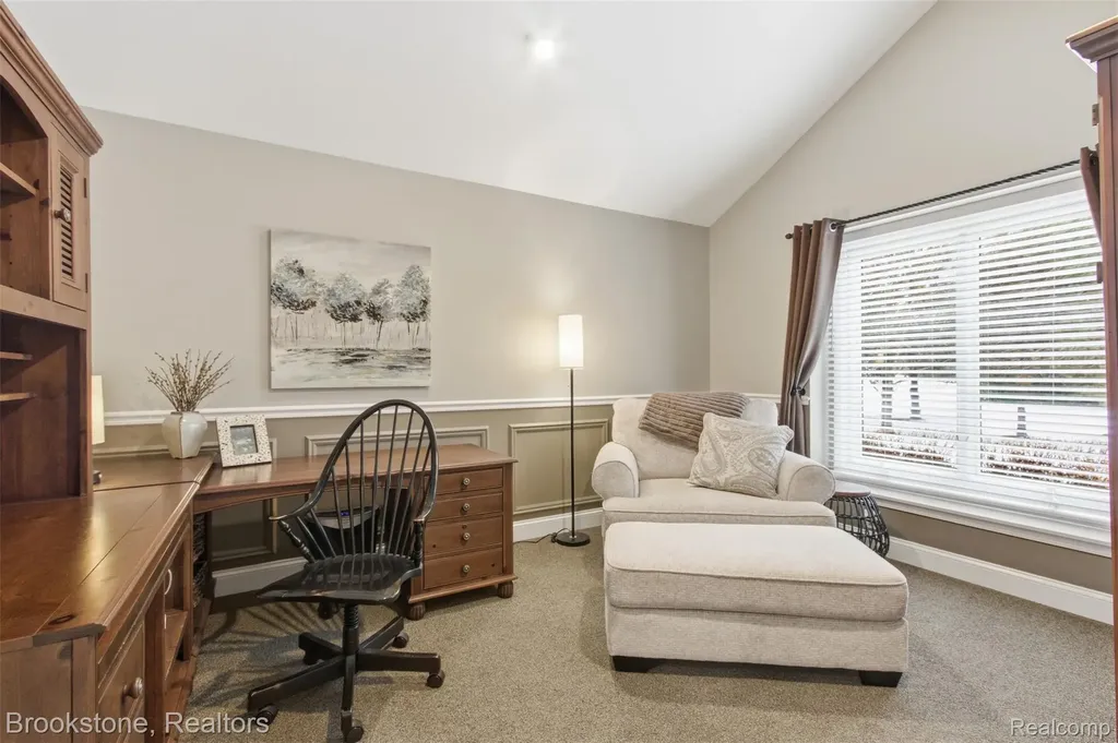 12170 Shaffer Road Springfield Charter Township MI 48350