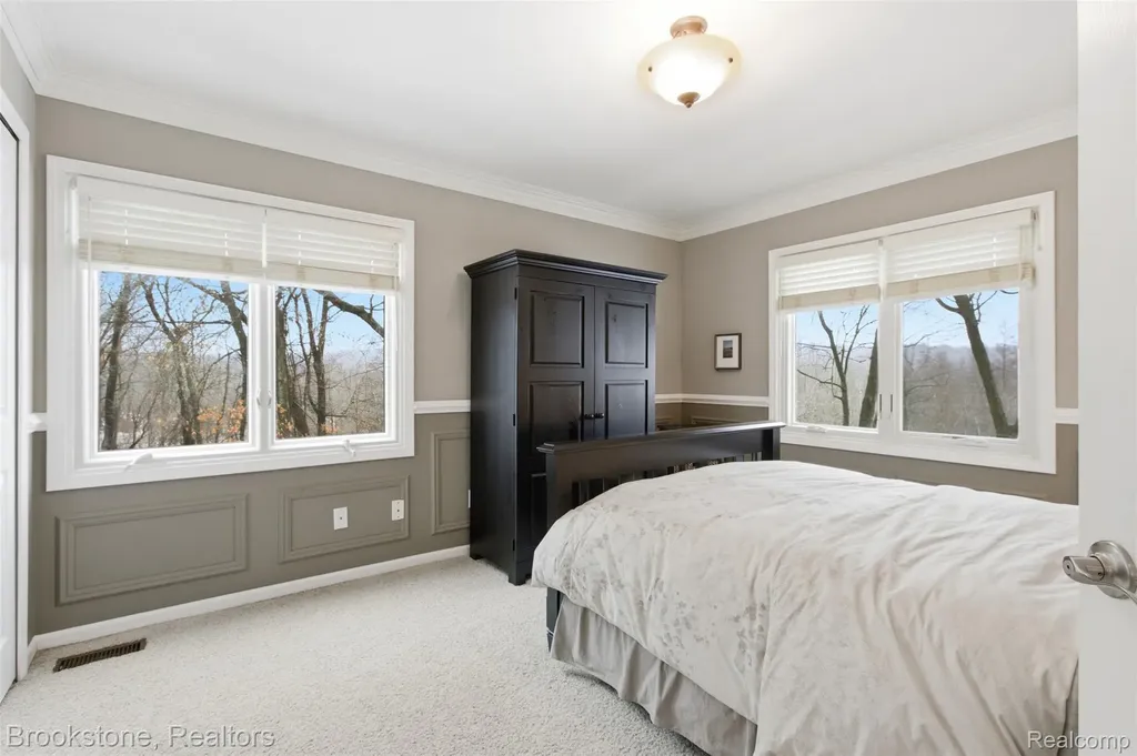 12170 Shaffer Road Springfield Charter Township MI 48350
