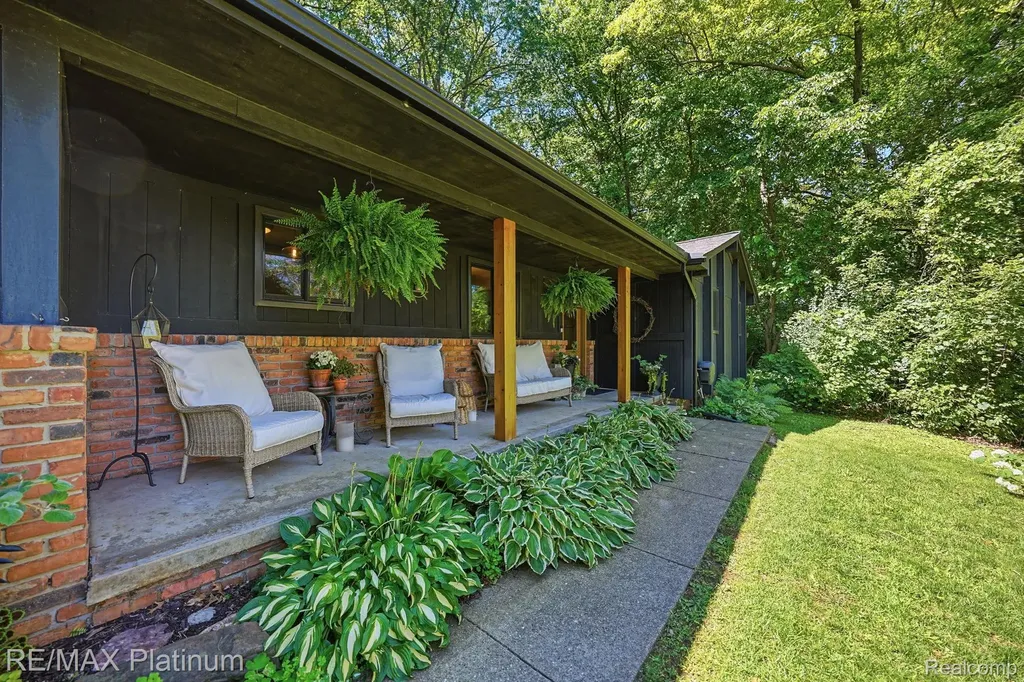 1245 Tracilee Drive Marion Township MI 48843