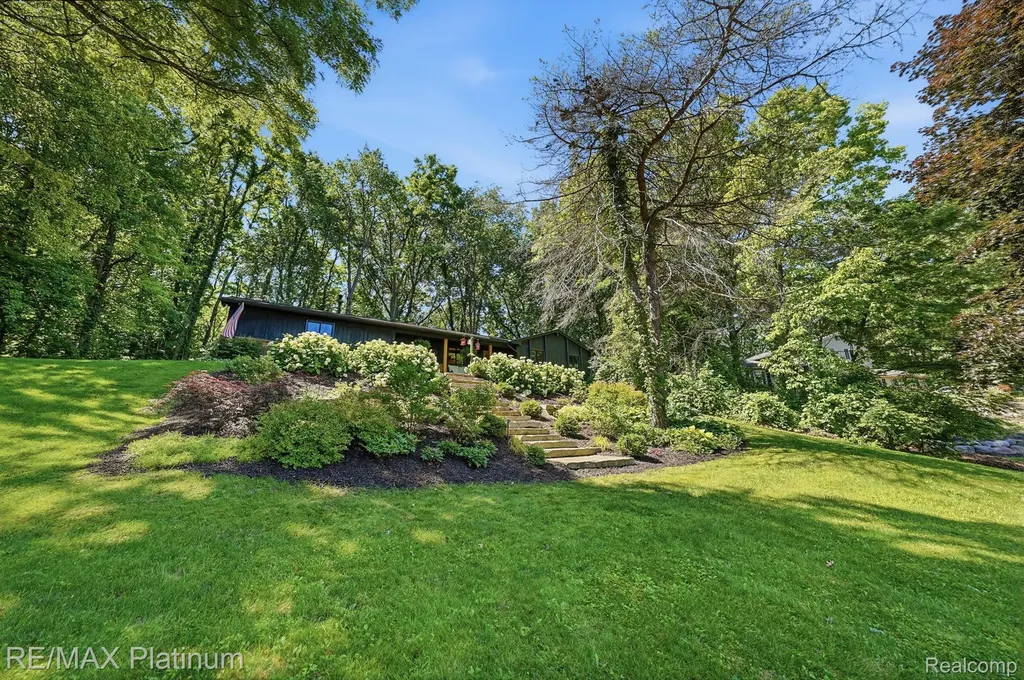 1245 Tracilee Drive Marion Township MI 48843
