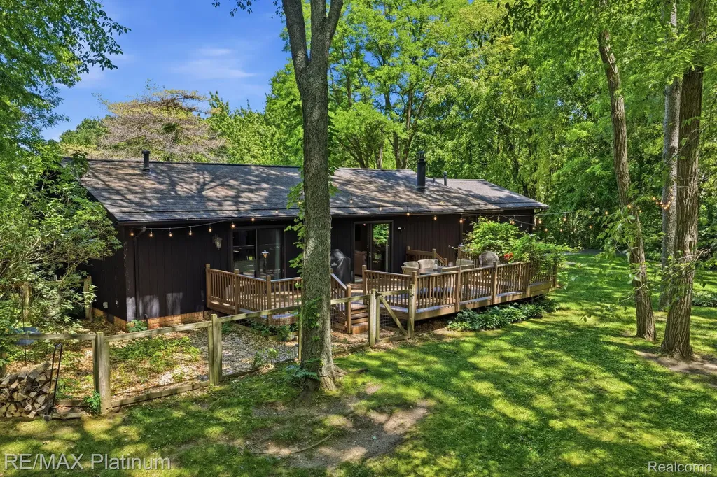 1245 Tracilee Drive Marion Township MI 48843