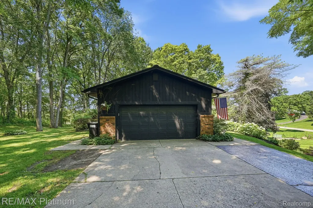 1245 Tracilee Drive Marion Township MI 48843