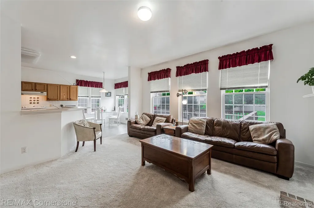 8307 Parkside Drive Westland City MI 48185