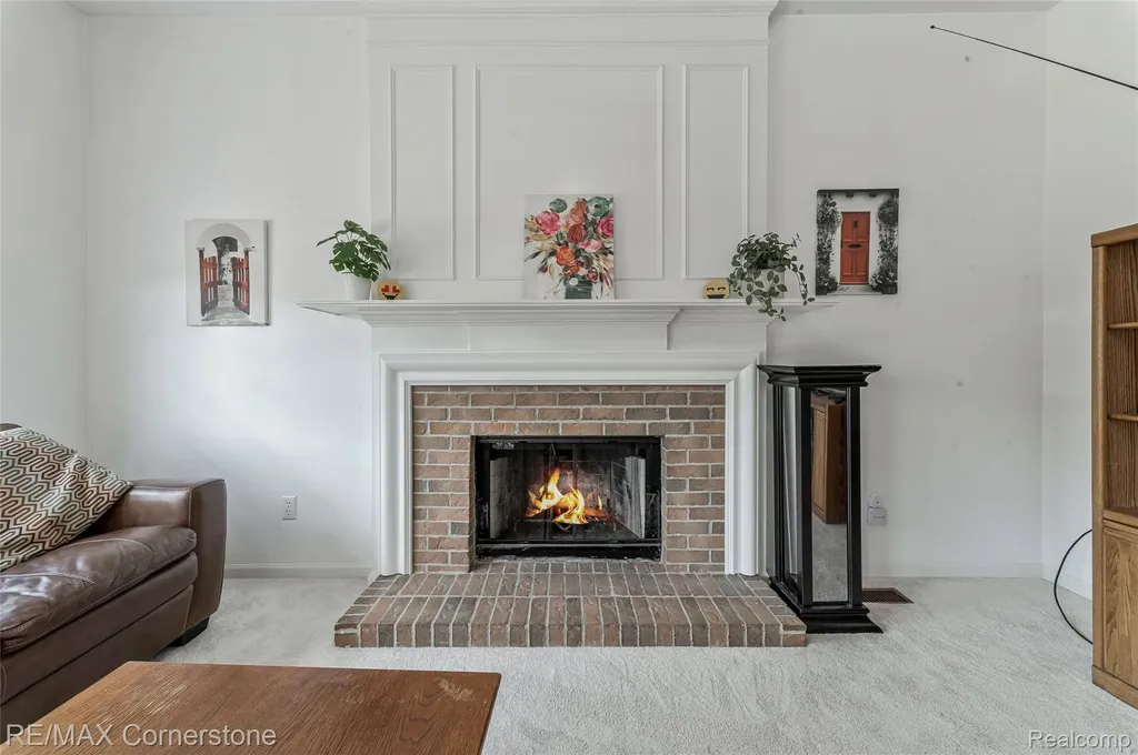 8307 Parkside Drive Westland City MI 48185