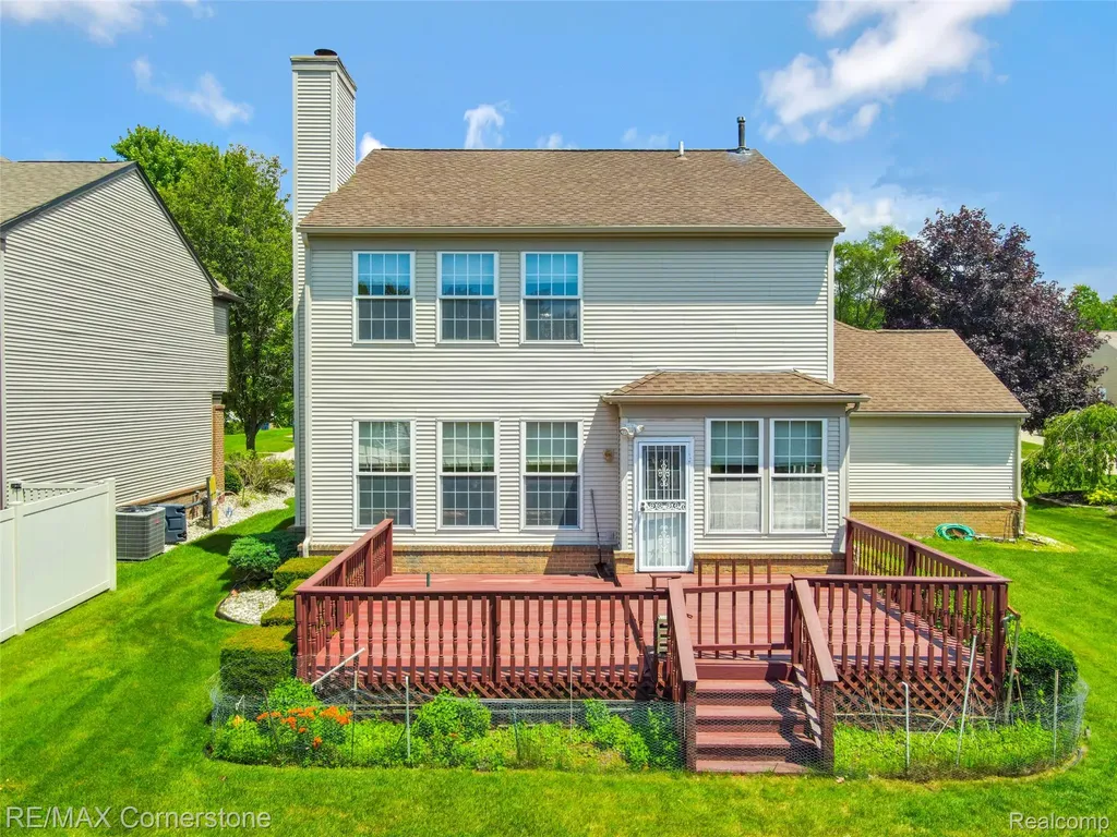 8307 Parkside Drive Westland City MI 48185