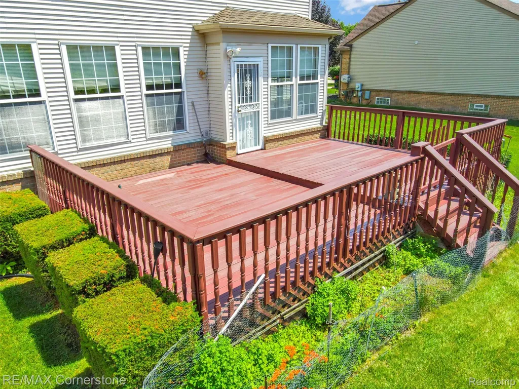 8307 Parkside Drive Westland City MI 48185