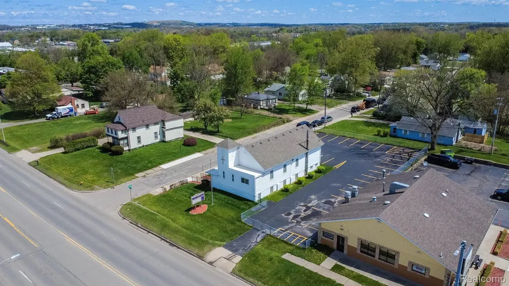 1196 Joslyn Avenue Pontiac City MI 48340