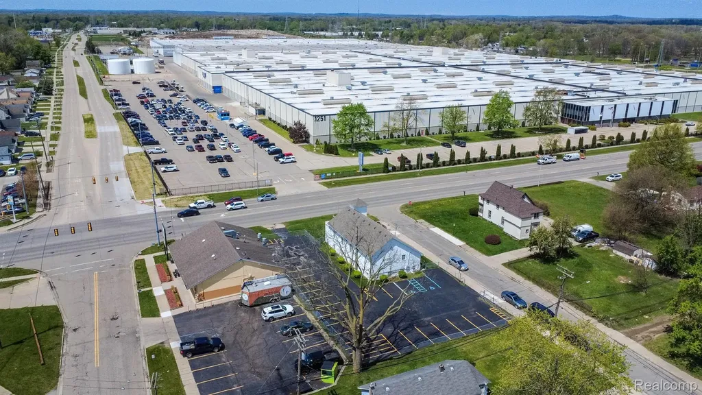 1196 Joslyn Avenue Pontiac City MI 48340