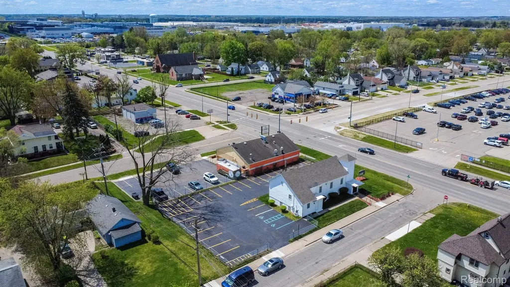 1196 Joslyn Avenue Pontiac City MI 48340