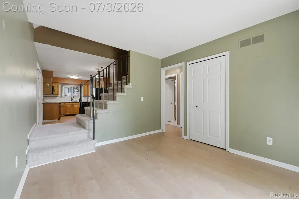 19714 Rosin Drive Clinton Charter Township MI 48038
