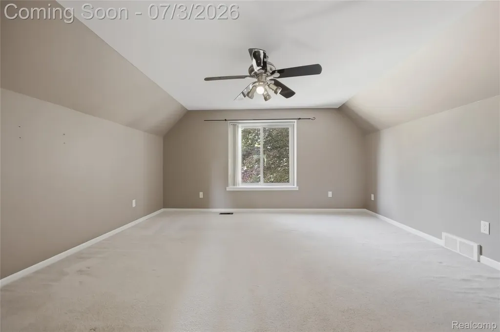 19714 Rosin Drive Clinton Charter Township MI 48038