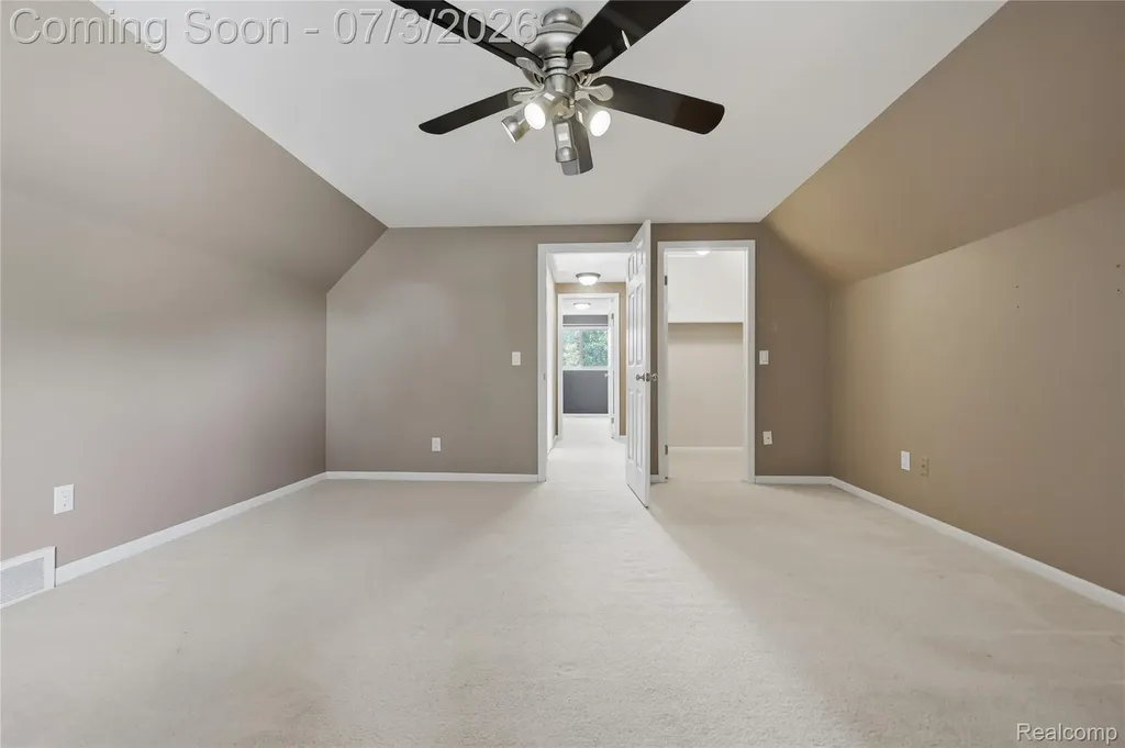 19714 Rosin Drive Clinton Charter Township MI 48038