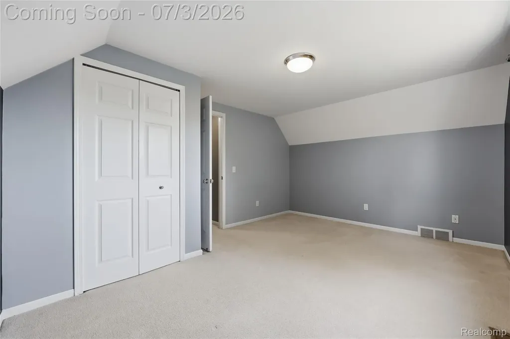 19714 Rosin Drive Clinton Charter Township MI 48038
