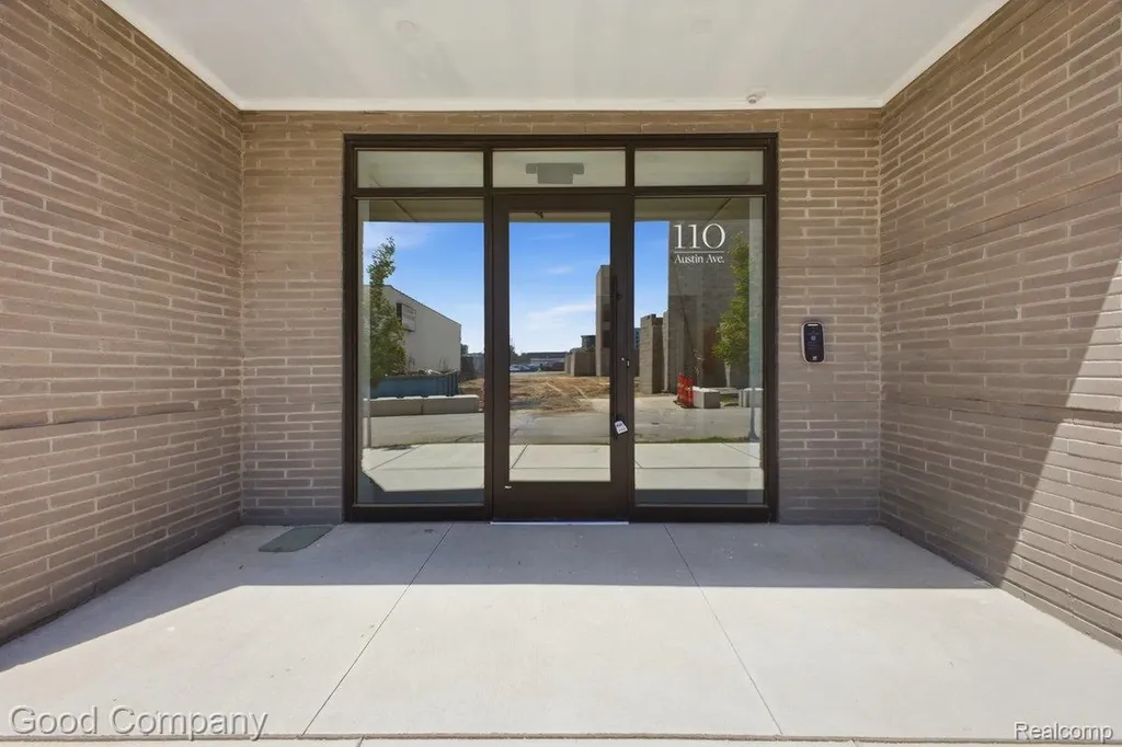 110 Austin Avenue Royal Oak City MI 48067