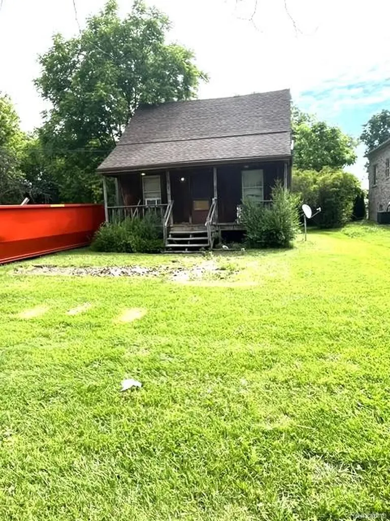 2180 Henry Ruff Road Garden City City MI 48135