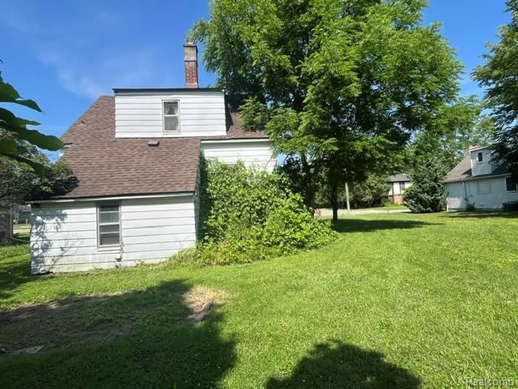 2180 Henry Ruff Road Garden City City MI 48135