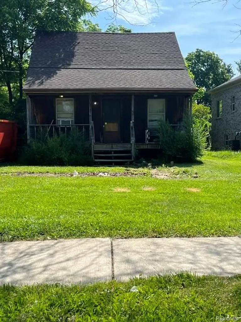 2180 Henry Ruff Road Garden City City MI 48135