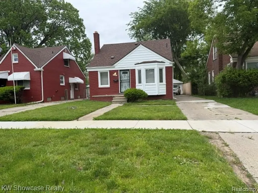19354 Biltmore Street Detroit City MI 48235