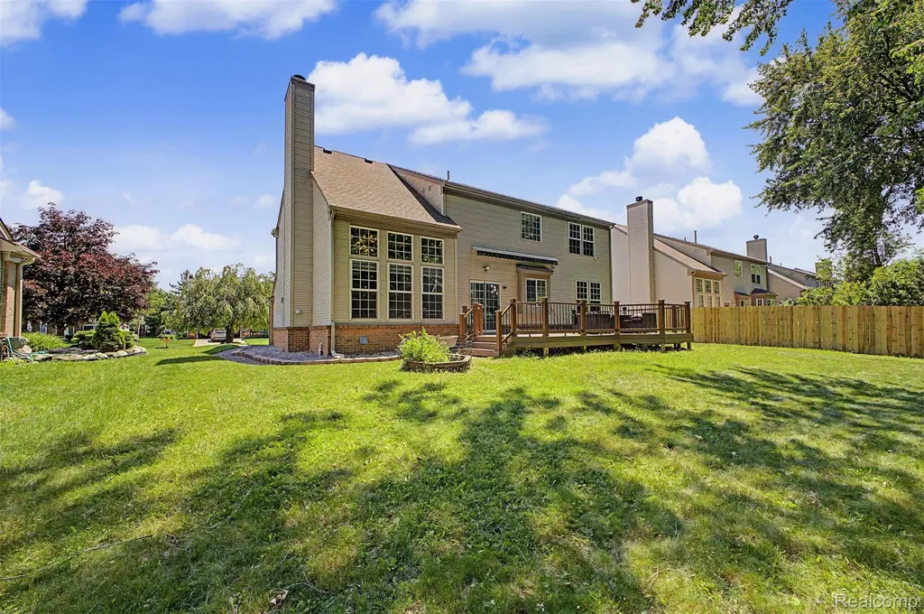 8179 Creekside Drive Westland City MI 48185