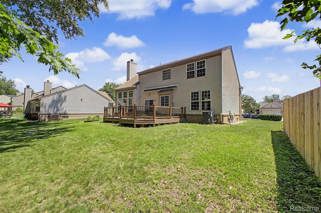 8179 Creekside Drive Westland City MI 48185