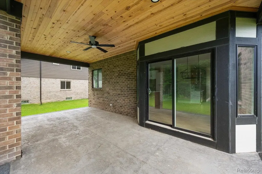 24318 Tullymore Drive Macomb Township MI 48042