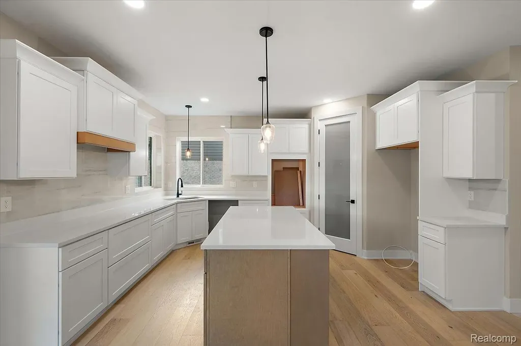 24318 Tullymore Drive Macomb Township MI 48042