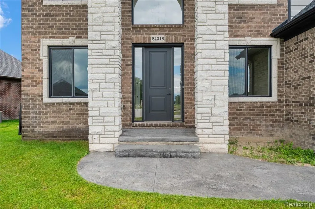 24318 Tullymore Drive Macomb Township MI 48042