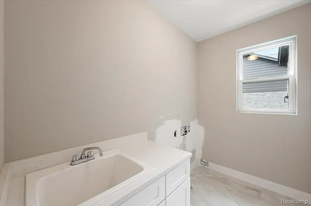 24318 Tullymore Drive Macomb Township MI 48042