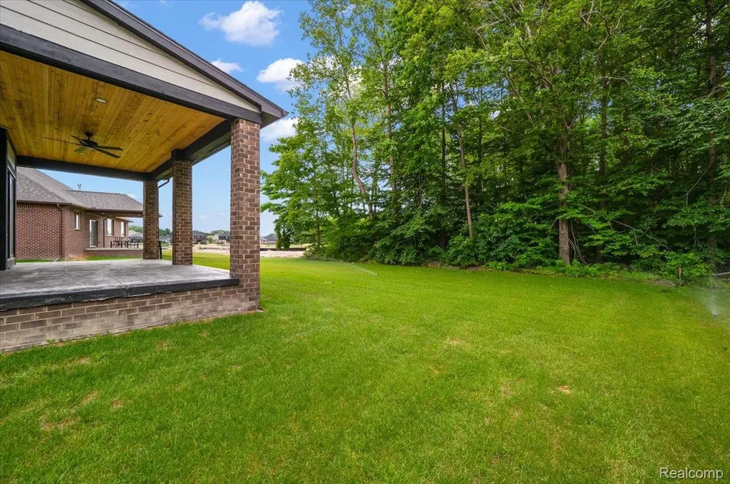 24318 Tullymore Drive Macomb Township MI 48042