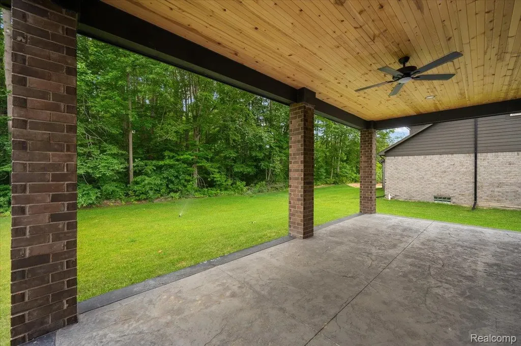 24318 Tullymore Drive Macomb Township MI 48042