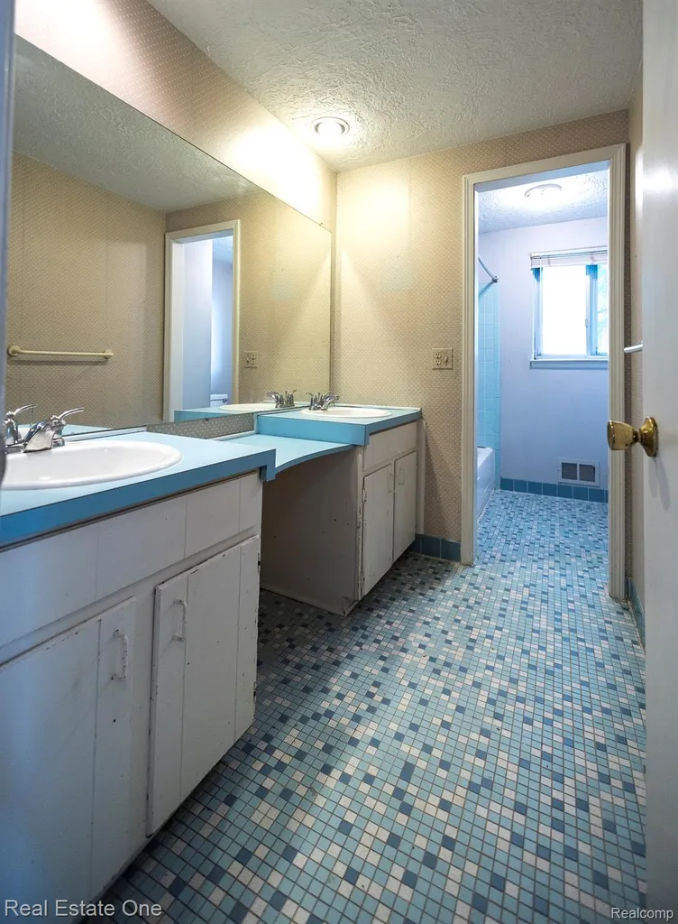 4259 Pinecroft Court West Bloomfield Charter Township MI 48322