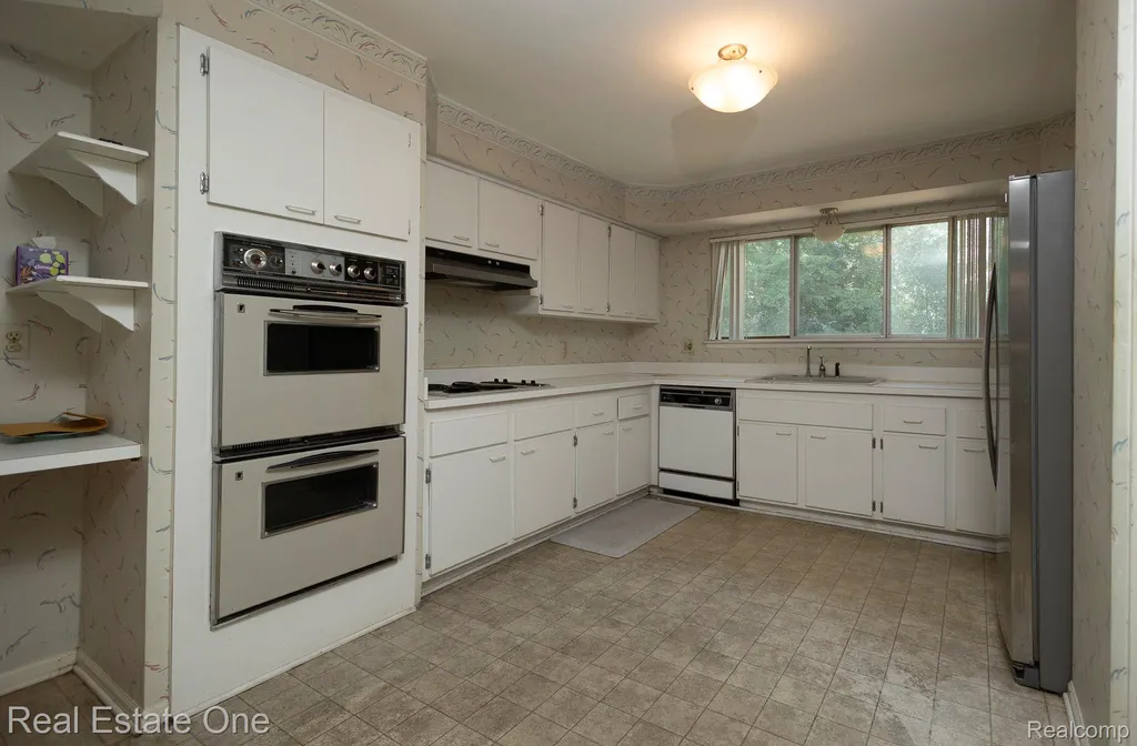 4259 Pinecroft Court West Bloomfield Charter Township MI 48322