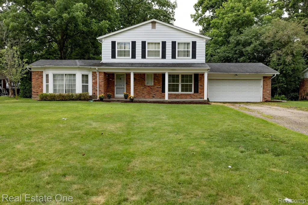 4259 Pinecroft Court West Bloomfield Charter Township MI 48322