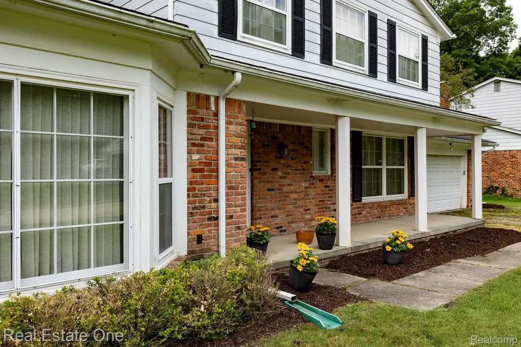 4259 Pinecroft Court West Bloomfield Charter Township MI 48322
