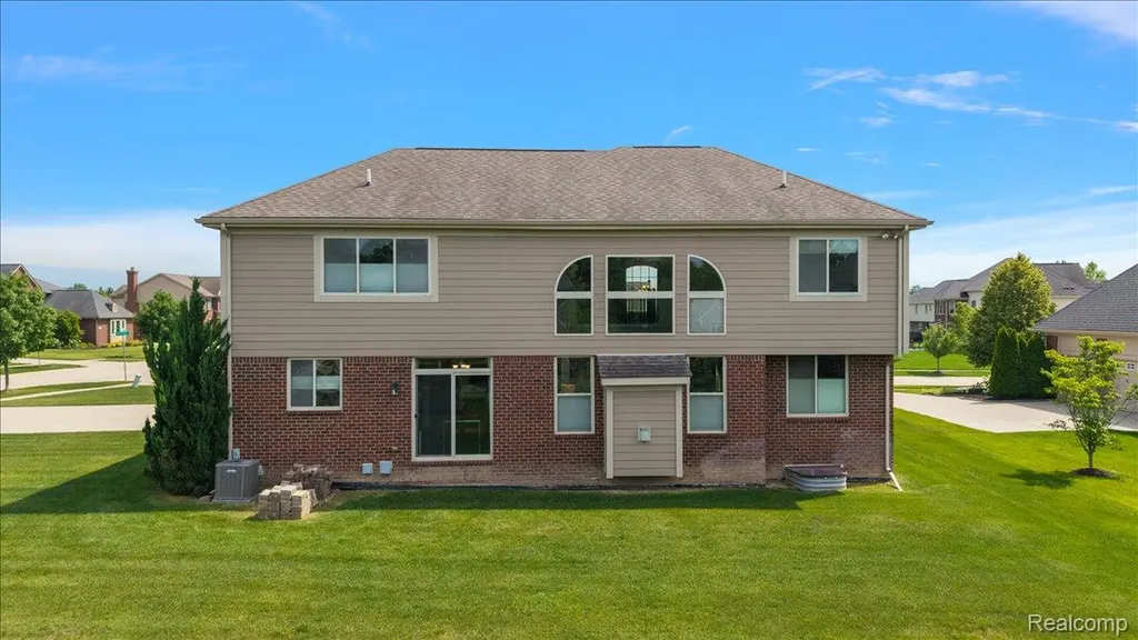 23001 Bentley Drive Lyon Charter Township MI 48167