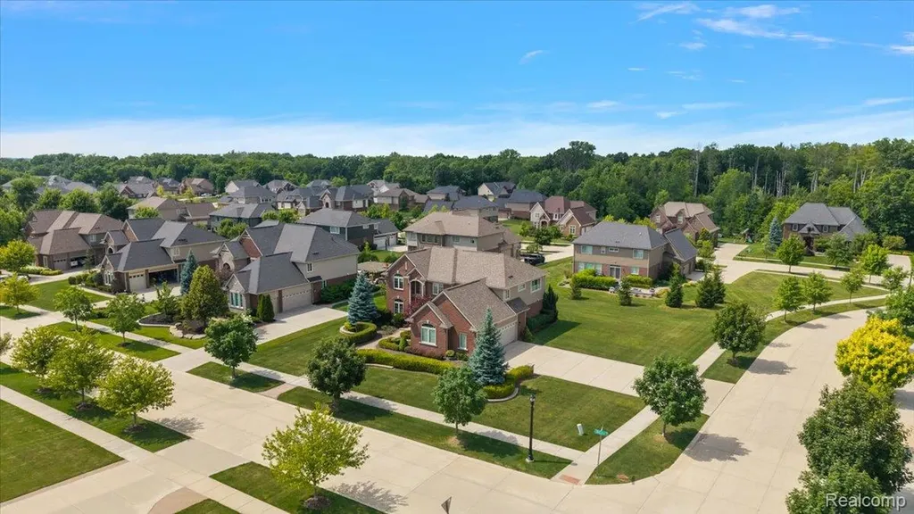 23001 Bentley Drive Lyon Charter Township MI 48167