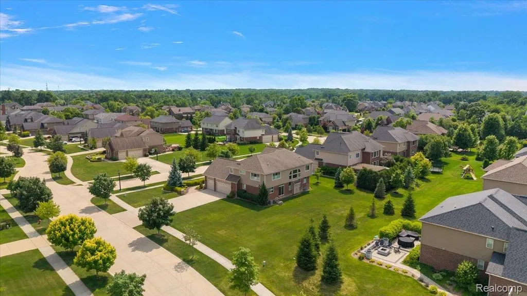 23001 Bentley Drive Lyon Charter Township MI 48167