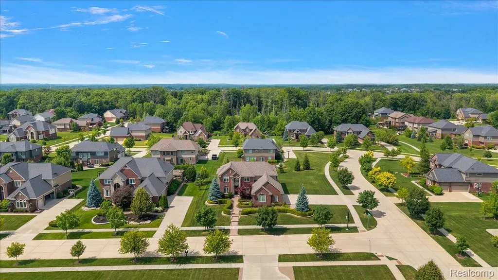 23001 Bentley Drive Lyon Charter Township MI 48167