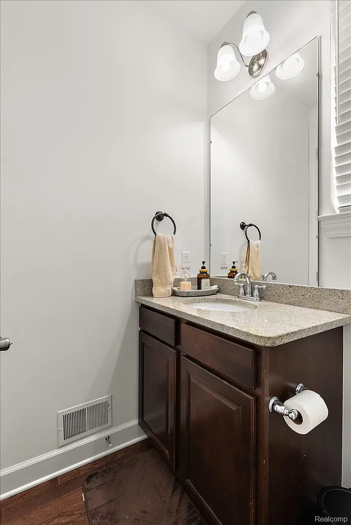 23001 Bentley Drive Lyon Charter Township MI 48167