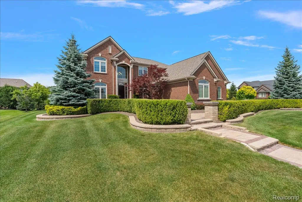 23001 Bentley Drive Lyon Charter Township MI 48167