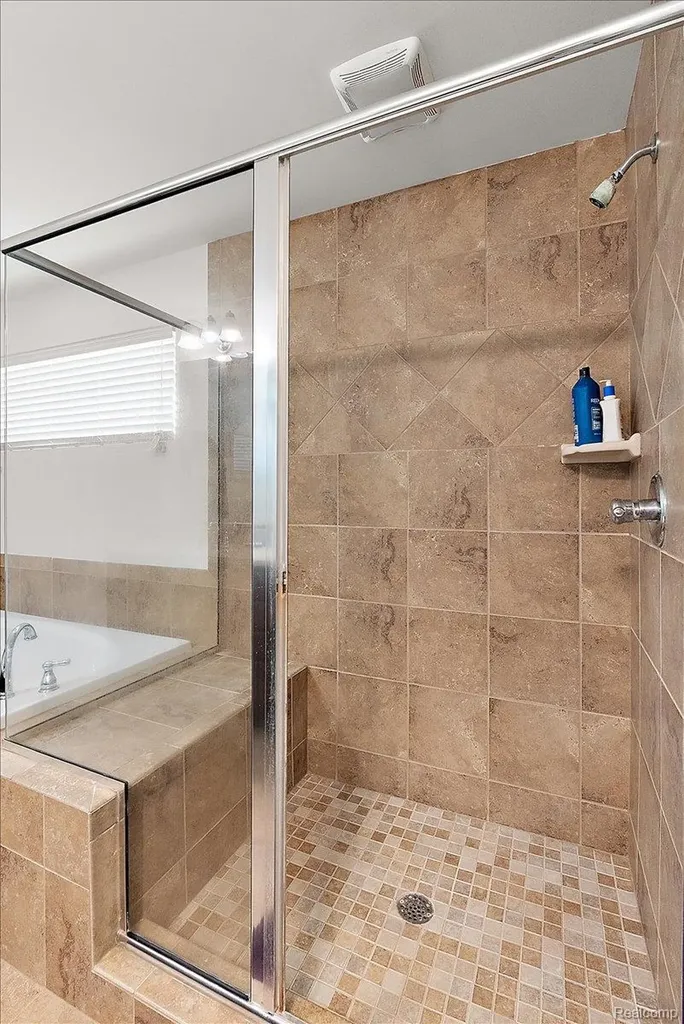 23001 Bentley Drive Lyon Charter Township MI 48167