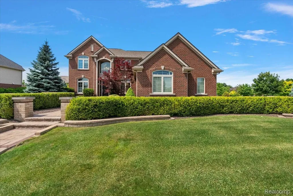 23001 Bentley Drive Lyon Charter Township MI 48167